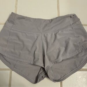 LULULEMON SPEED UPS SIZE 0 2.5”